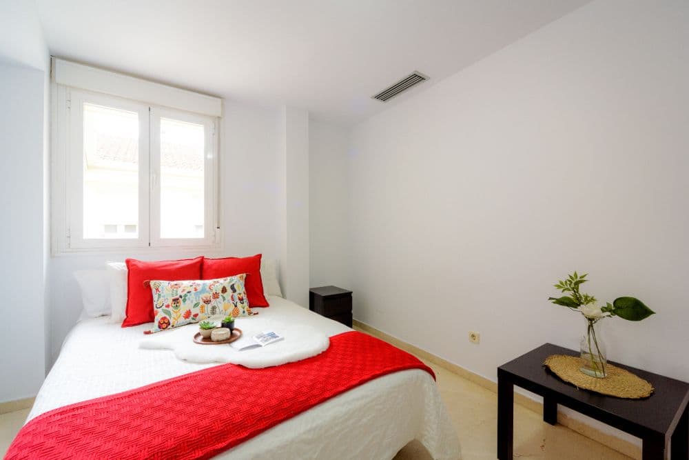 Private room in Madrid photo 3
