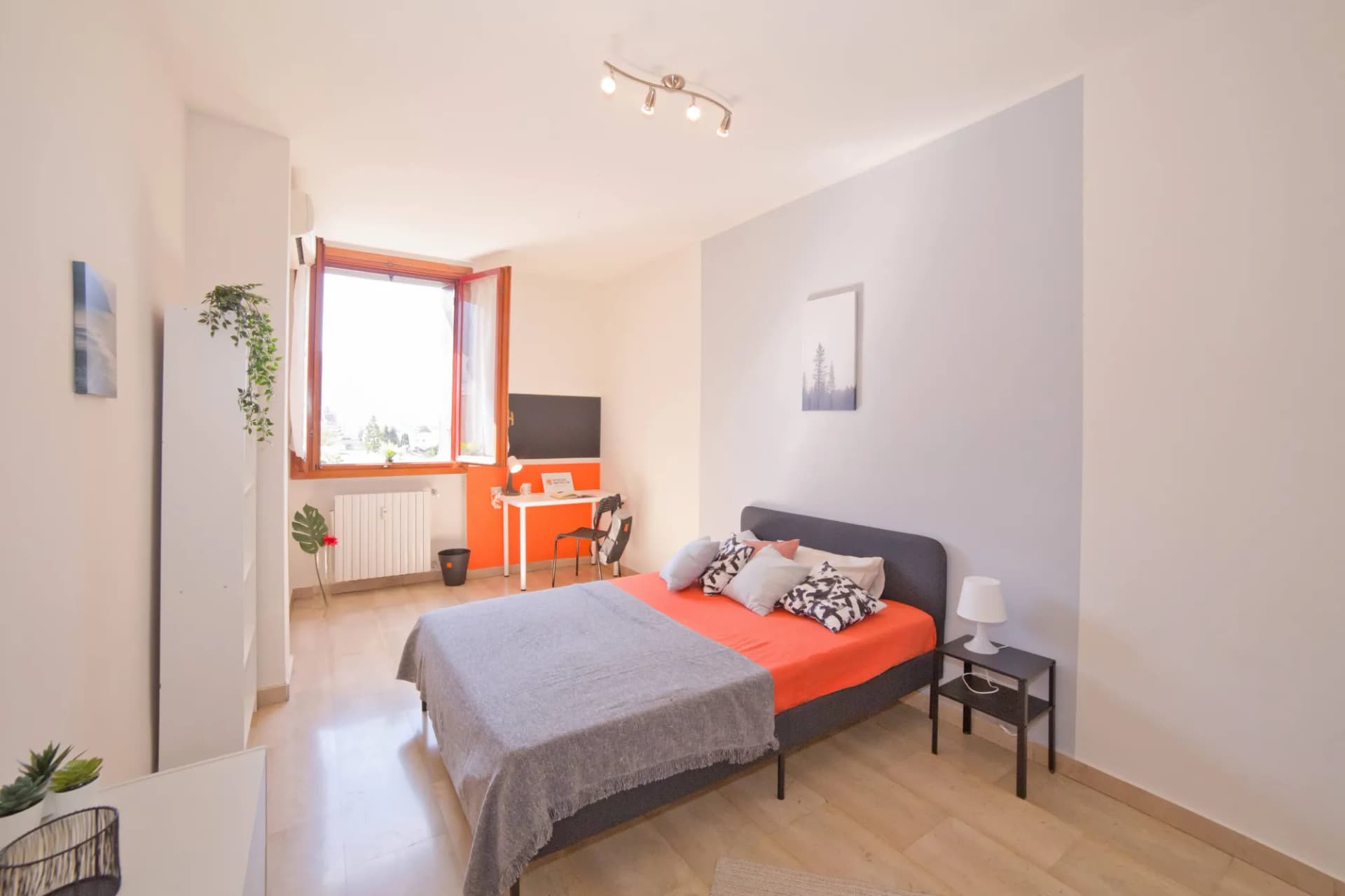Stanza privata a Lecco