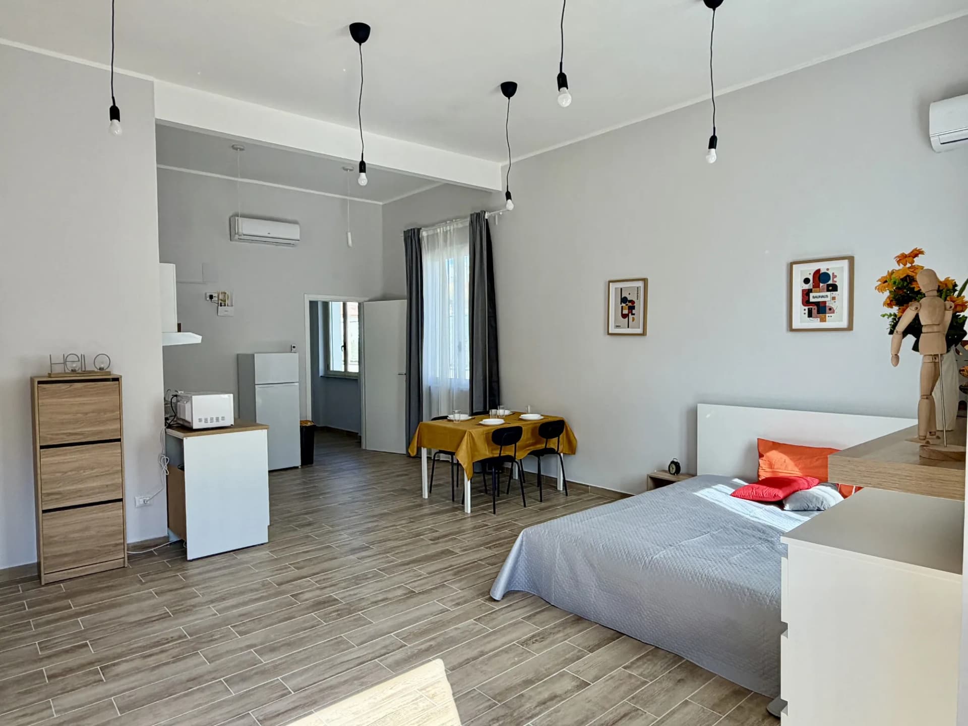Room 15 3