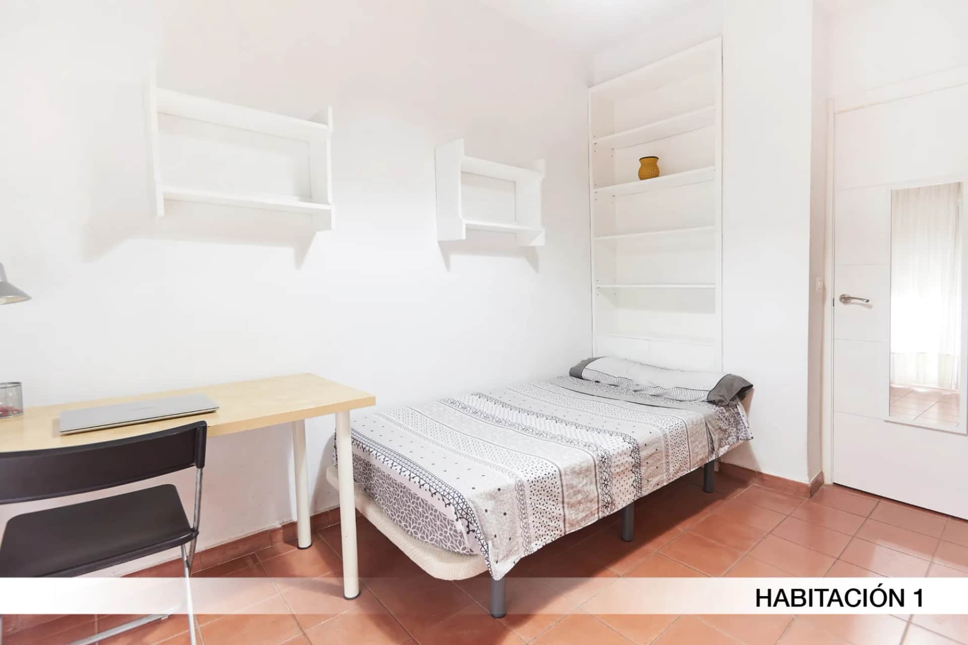Room in Seville
