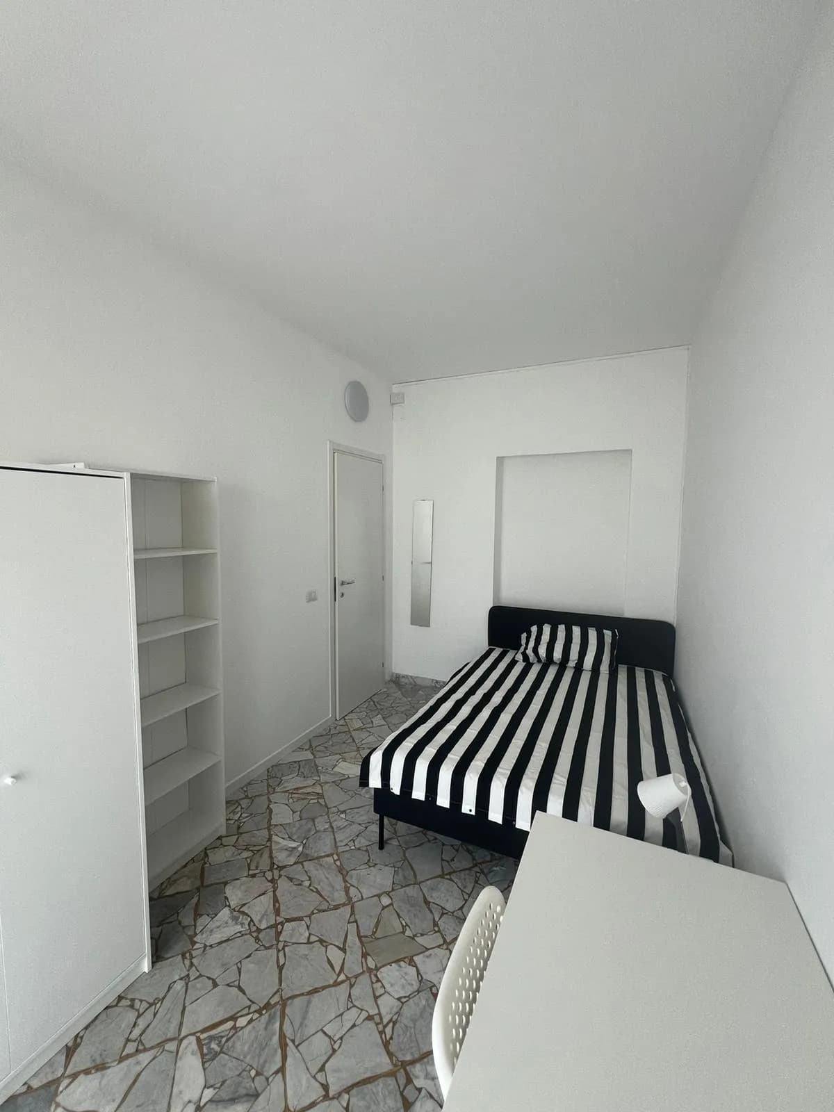 Room 52